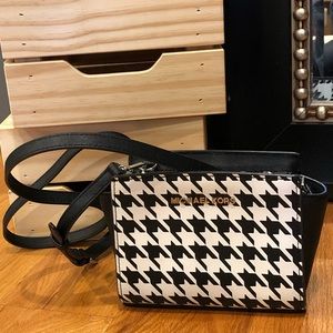 Michael Kors Crossbody Houndstooth